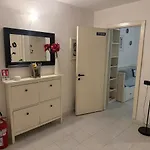Sweethome Lisa